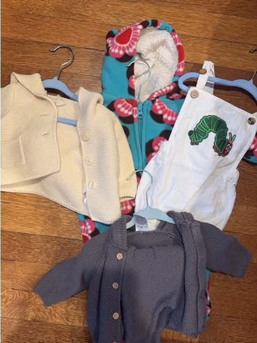 0-3 months Multi-Color Clothing Lot - Teal, Cream, Gray, White